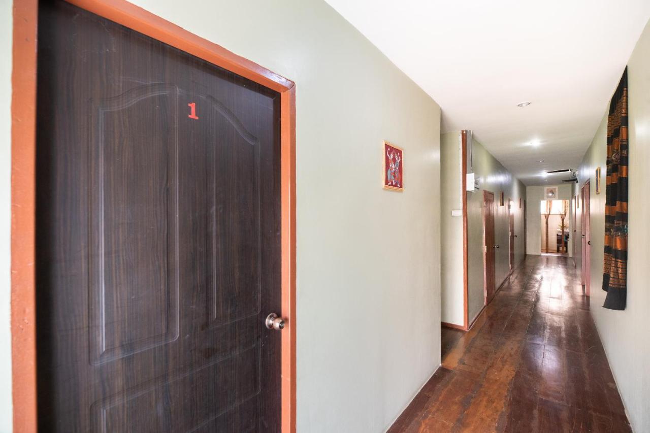 Oyo 691 Don Muang Boutique House Hotel Банкок Екстериор снимка