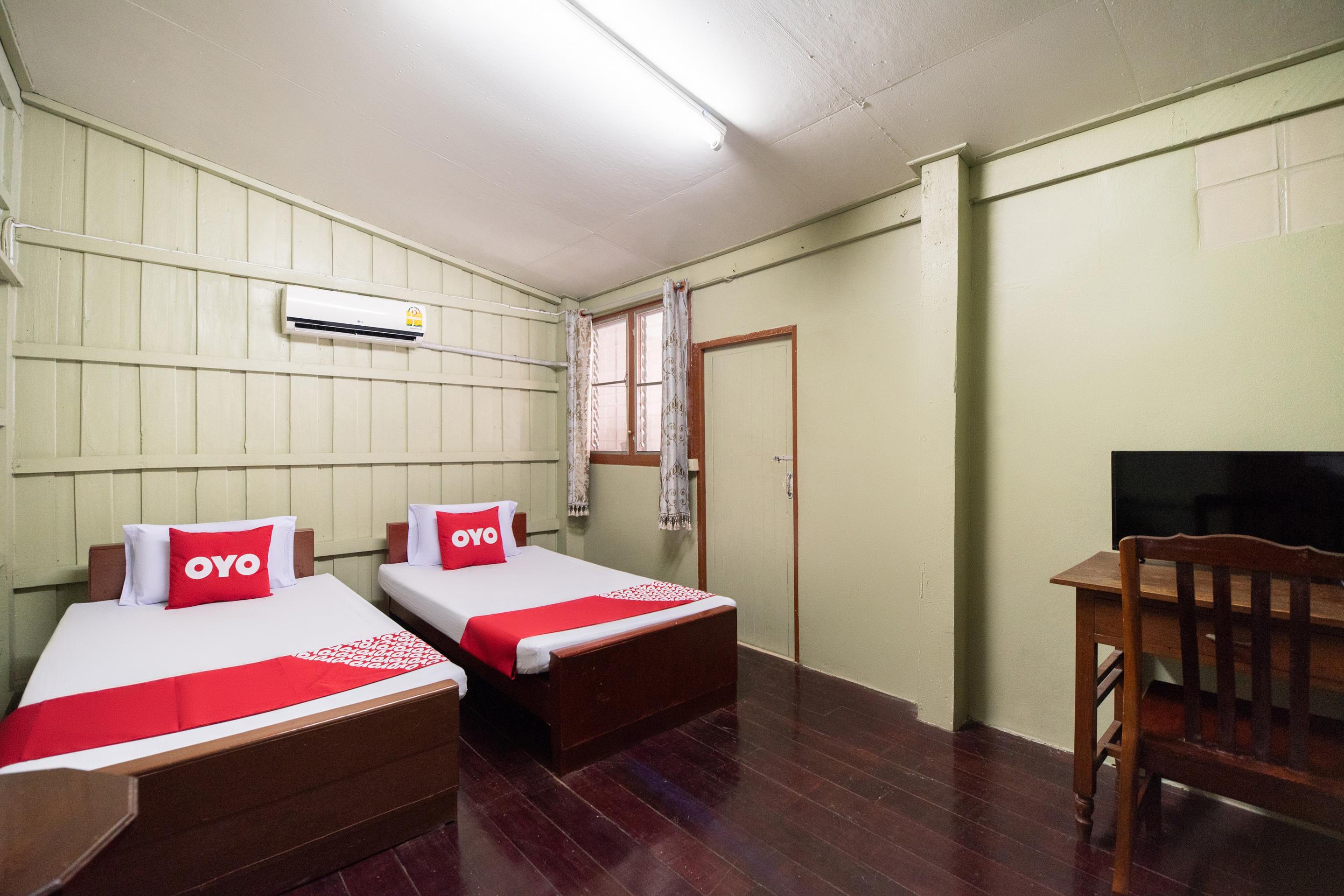 Oyo 691 Don Muang Boutique House Hotel Банкок Екстериор снимка