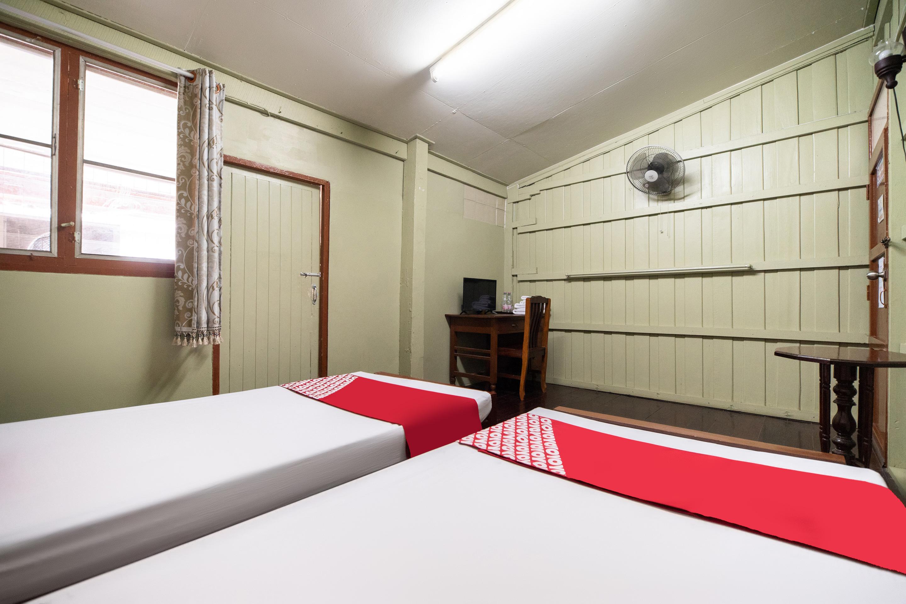Oyo 691 Don Muang Boutique House Hotel Банкок Екстериор снимка