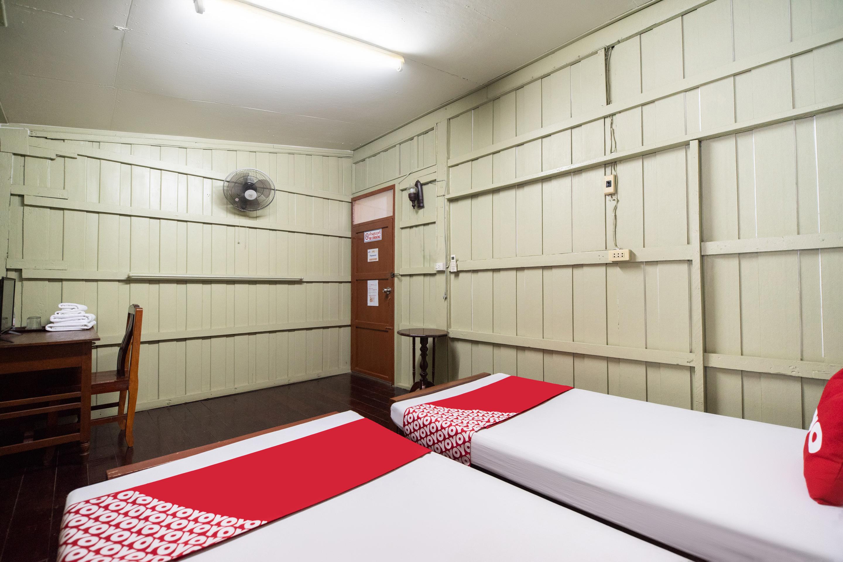 Oyo 691 Don Muang Boutique House Hotel Банкок Екстериор снимка
