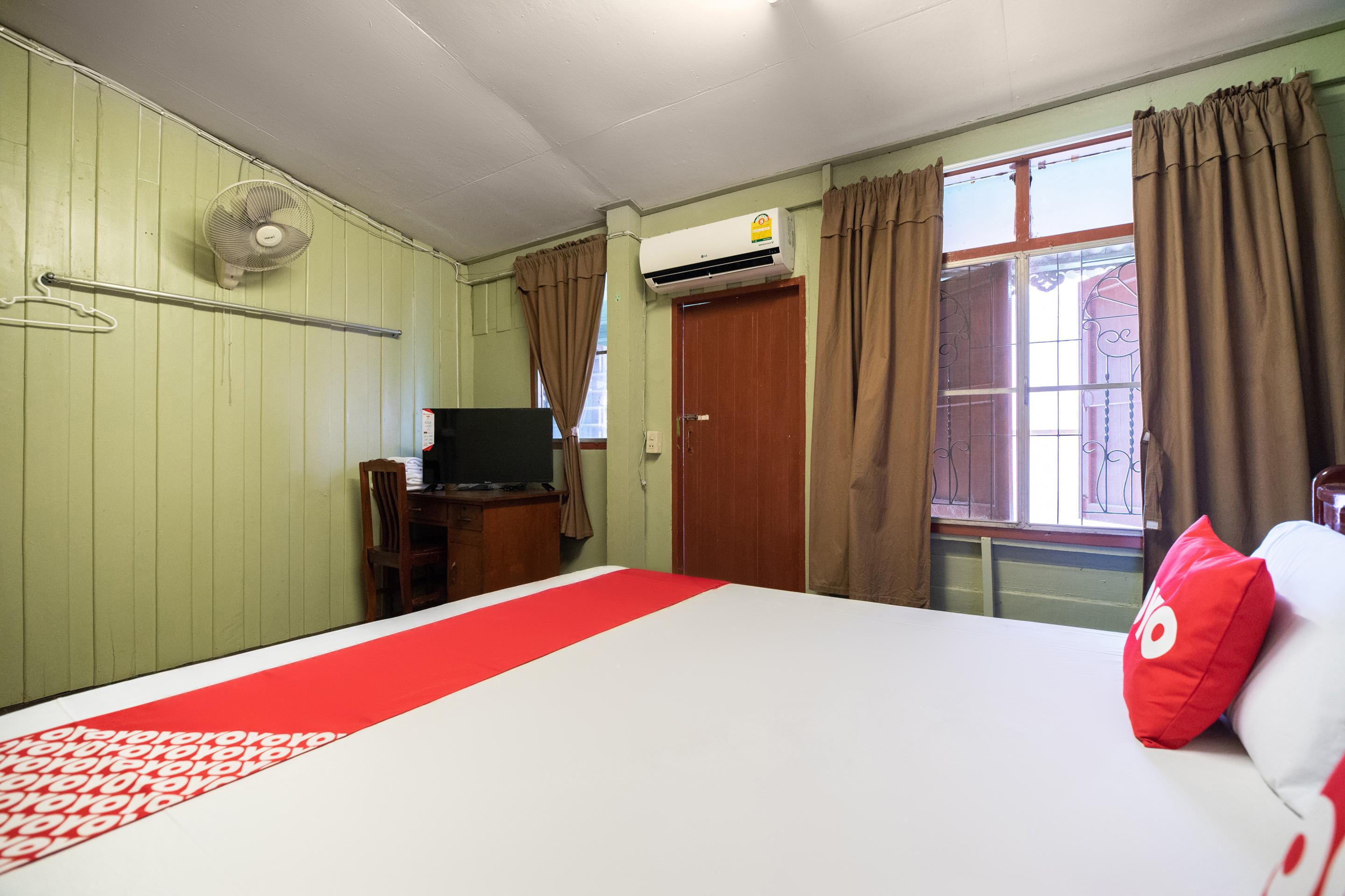 Oyo 691 Don Muang Boutique House Hotel Банкок Екстериор снимка