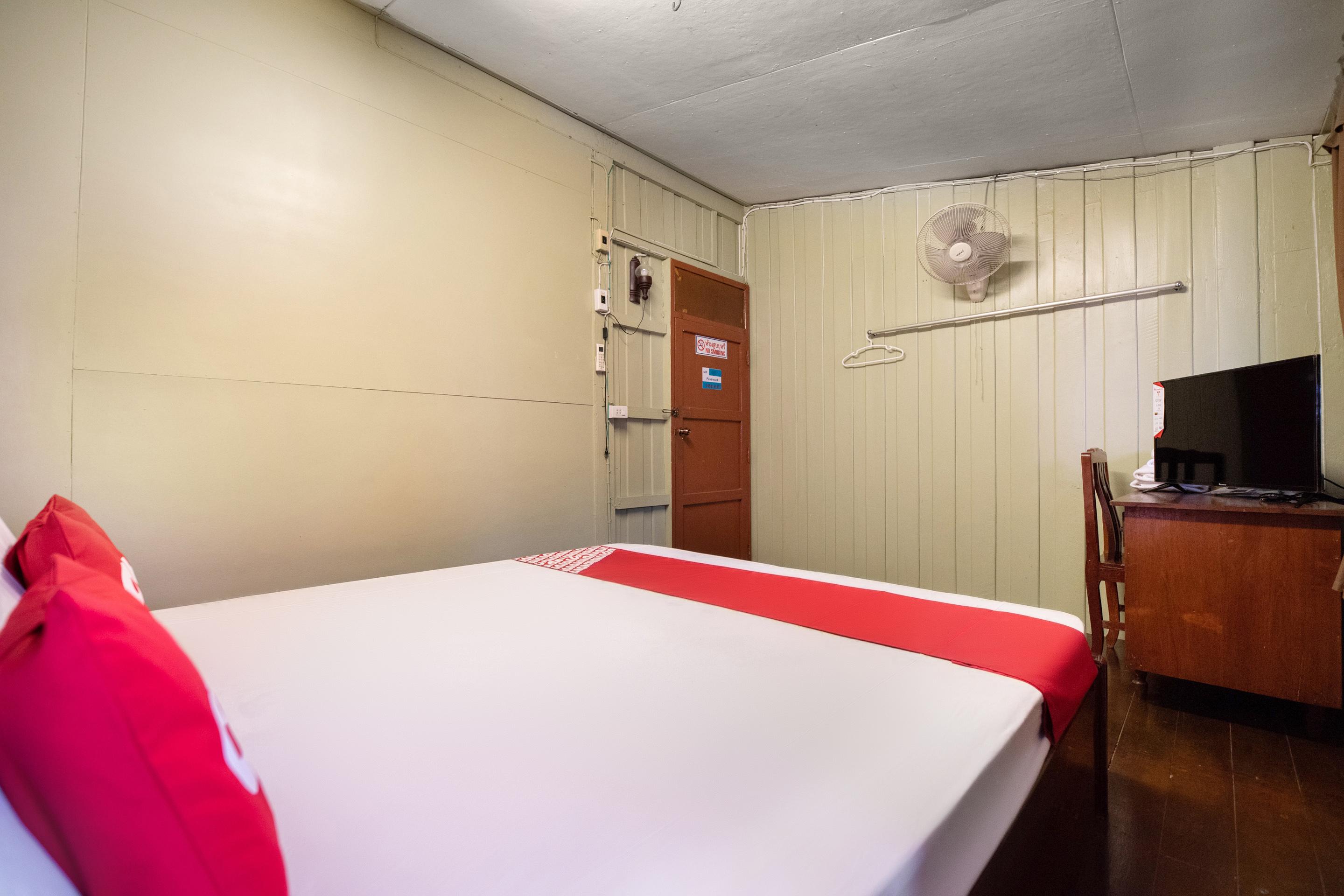 Oyo 691 Don Muang Boutique House Hotel Банкок Екстериор снимка
