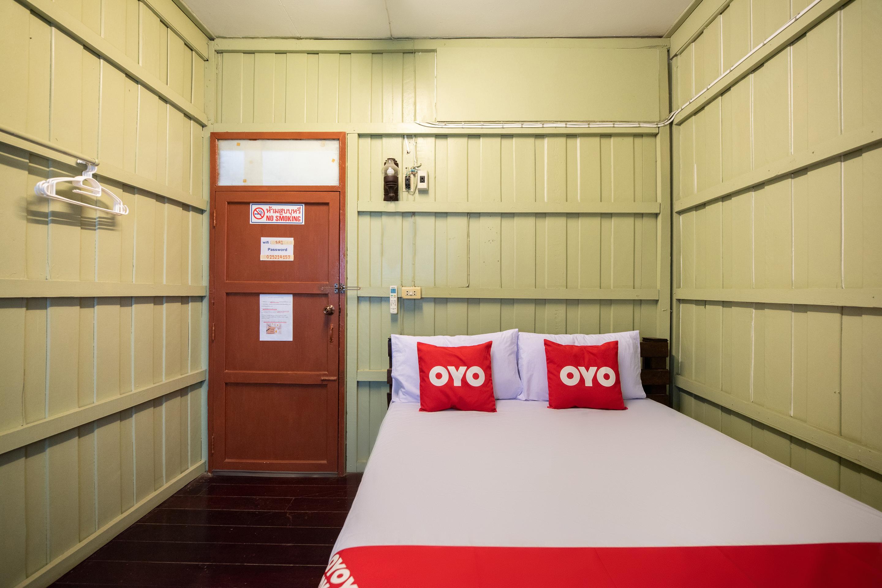 Oyo 691 Don Muang Boutique House Hotel Банкок Екстериор снимка